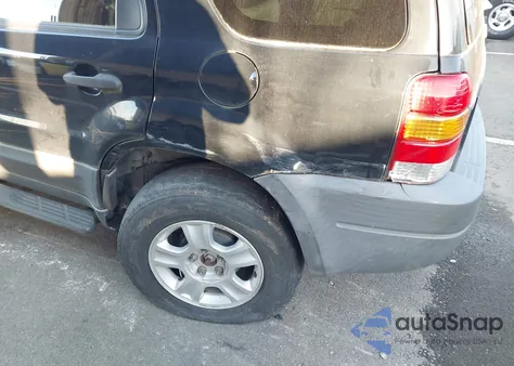 2004 Ford Escape Xlt из США, поврежденный, VIN 1FMYU93164DA06704